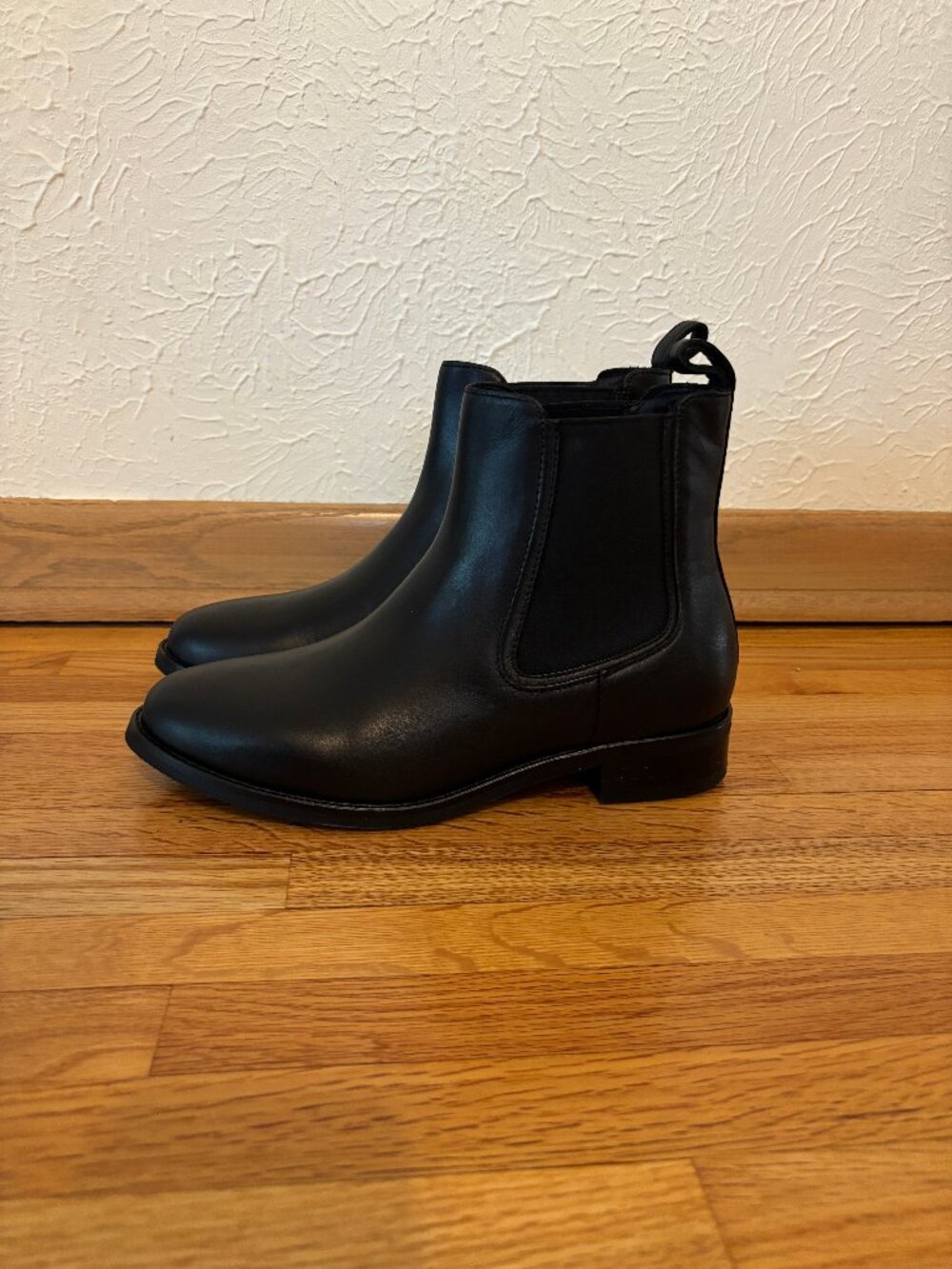 Black Leather Chelsea Boots | Women's 8 Wide | Thursday Boot Company | Duchess
